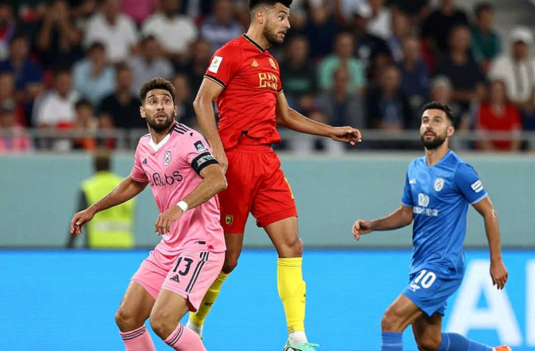 PSG thắng Strasbourg 3-1: Bảng điểm 14 điểm và vết nứt sau tiếng nổ phút 77