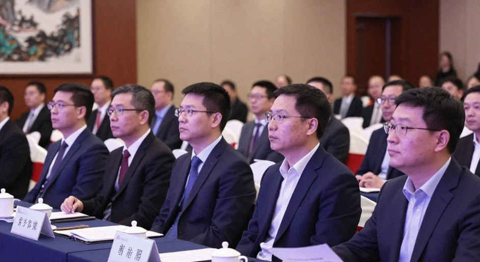 Vô địch Cờ vua Mỹ 2026: Caruana Bảo vệ Ngôi vương, Niemann Trở lại và Nghịch lý Nằm ở Dòng Tiêu đề