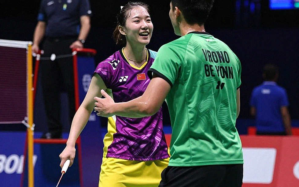 Alwi Farhan và Kento Momota: Buổi tập ở Tokyo và cái giá của một tiêu đề đẹp