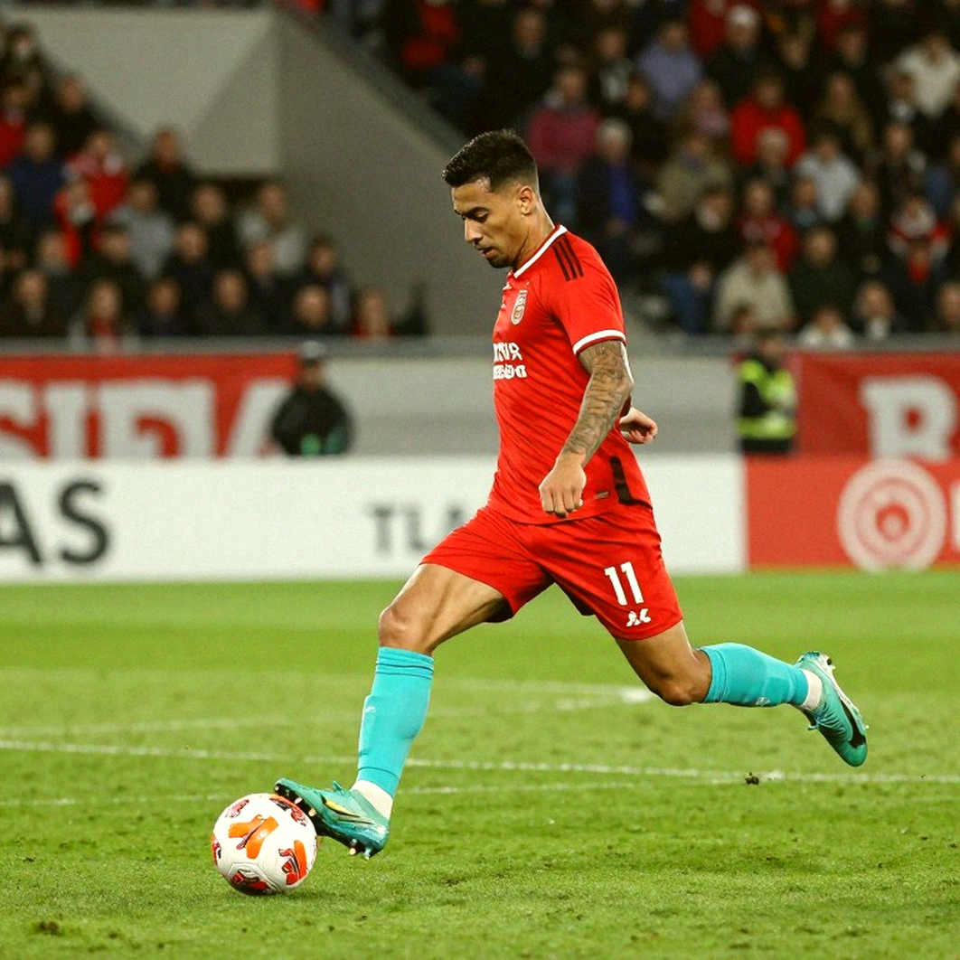 Cho mượn kèm nghĩa vụ mua đứt: Cái bẫy V.League tự đào cho chính mình