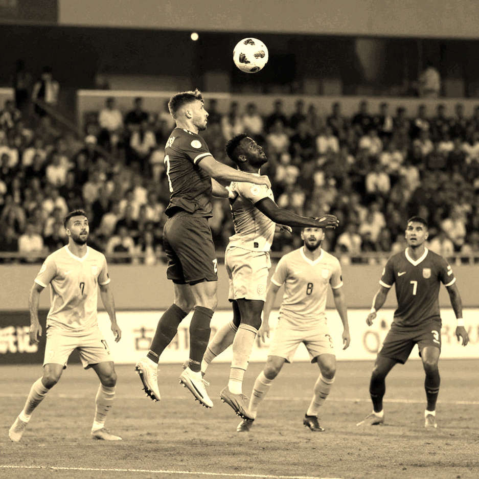 Cristiano Ronaldo rời trại tập trung Bồ Đào Nha: 1,1 triệu người theo dõi biến mất và chiếc áo số 7 đổi chủ