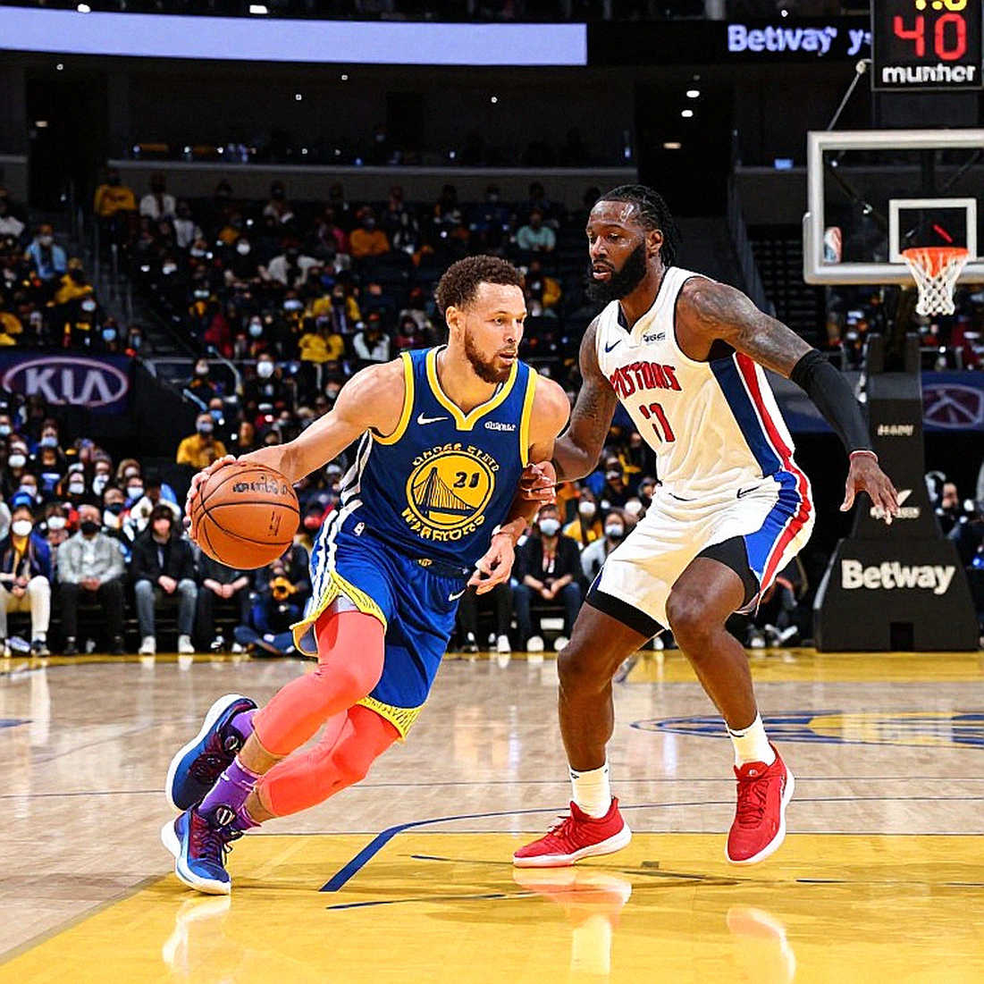 D'Angelo Russell bị Memphis waive trước khi chơi một phút: nhãn 'cựu All-Star' và khoảng trống dữ liệu