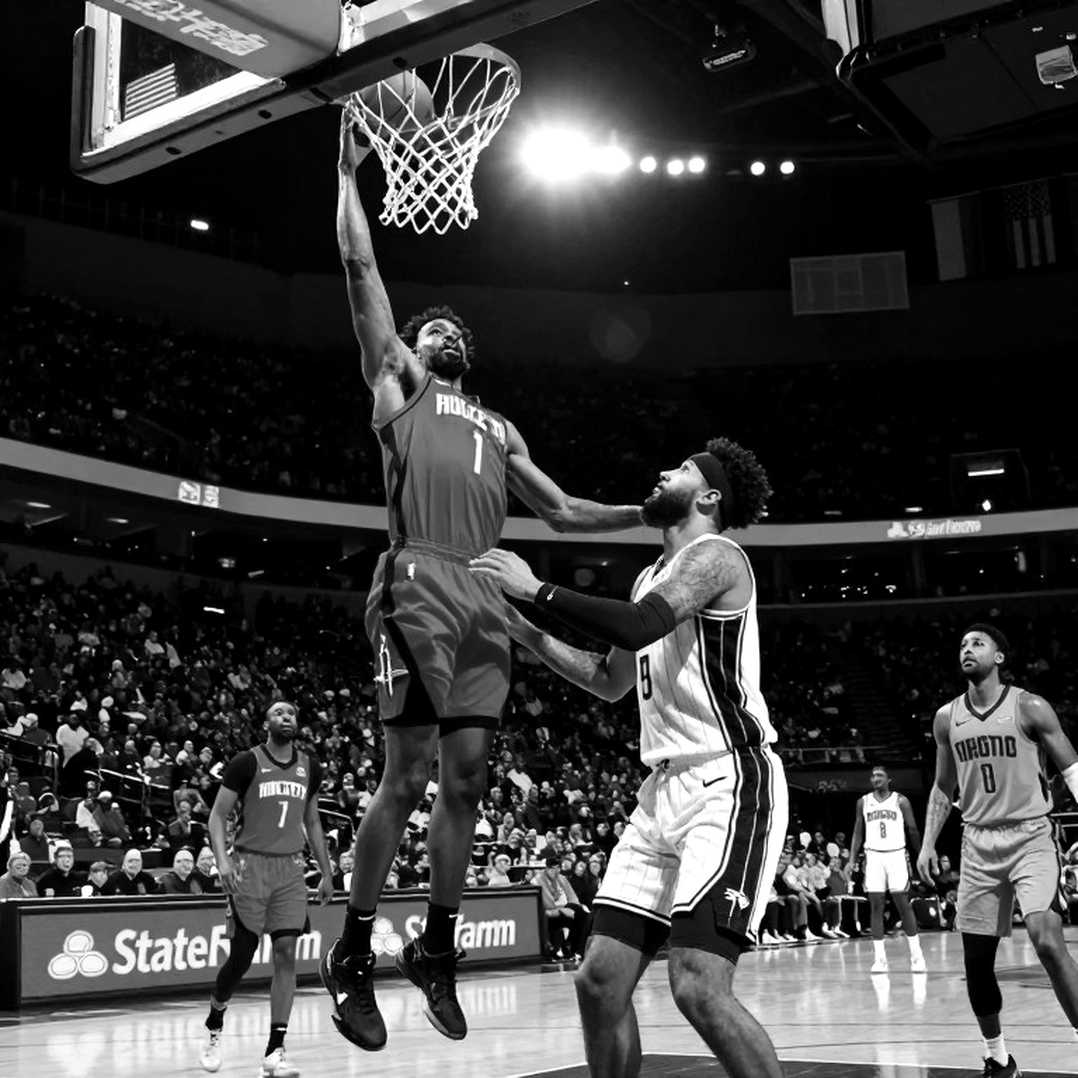 J.R. Smith bị bắt tại Texas: Hai chiếc nhẫn, một tờ cáo trạng và khoảng trống chưa ai lấp
